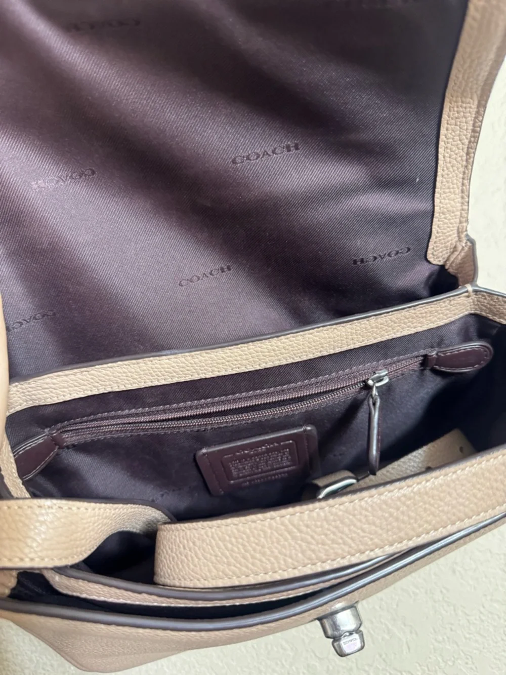Coach Cassie Pebbled Leather Crossbody bag in Taupe Silver - Picture 6 of 11